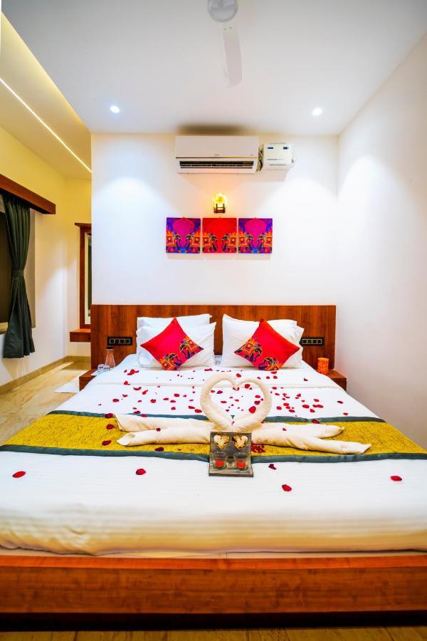 Canvasand By Eease Hospitality Hotel Nagaon  Bagian luar foto